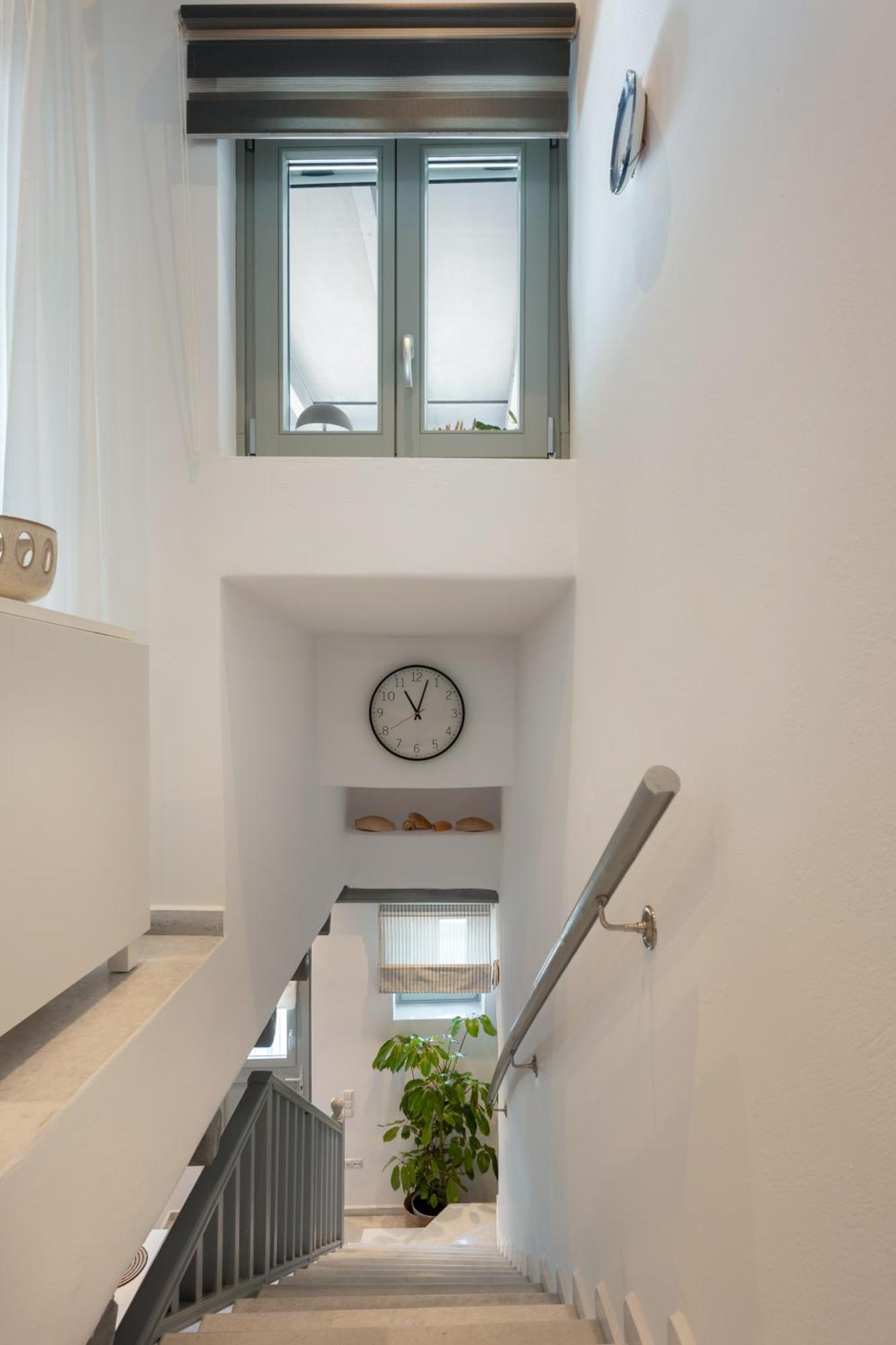 Caper-2 Bedroom Traditional Home With Amazing View Náousa Eksteriør billede