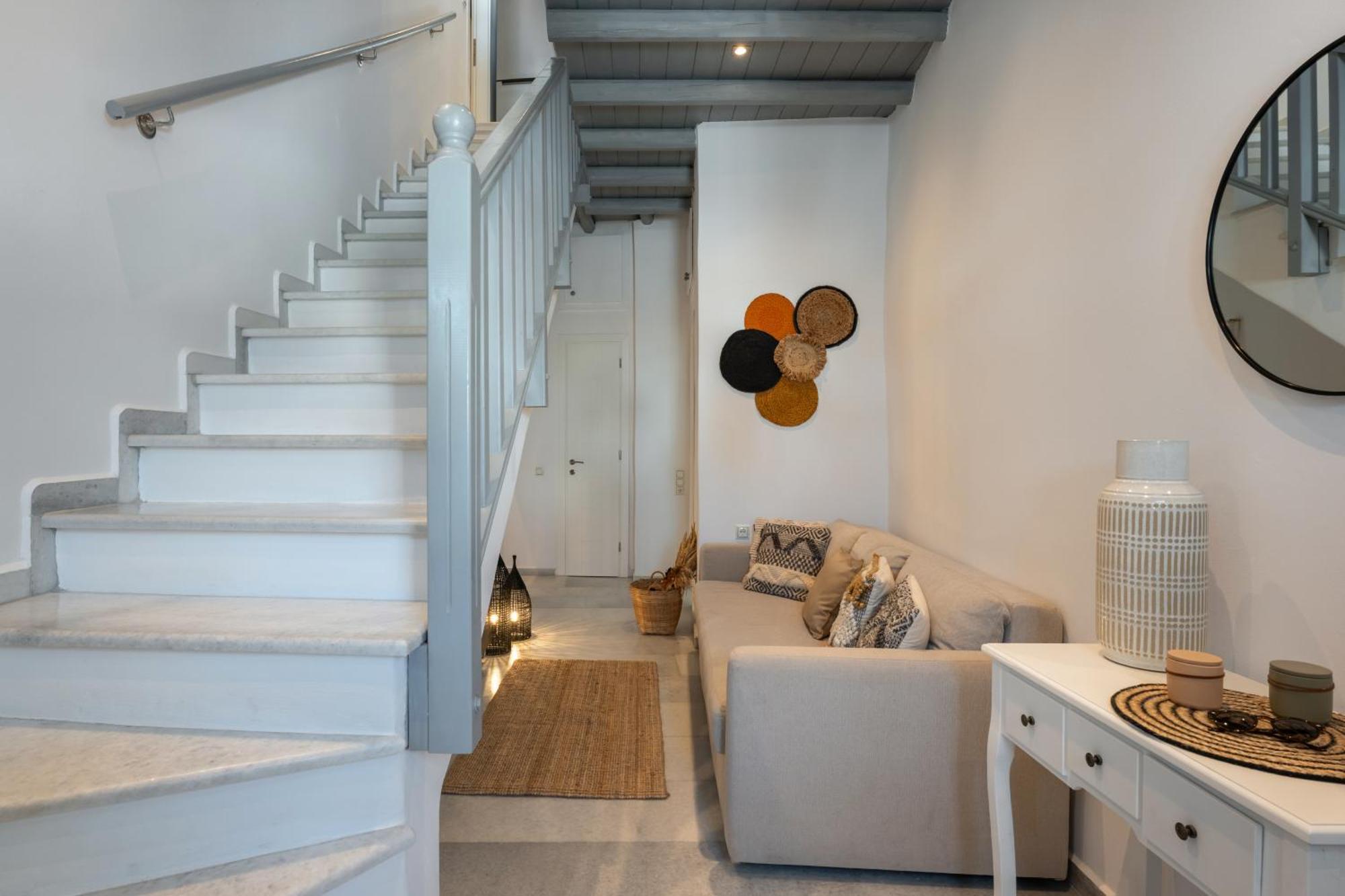 Caper-2 Bedroom Traditional Home With Amazing View Náousa Eksteriør billede