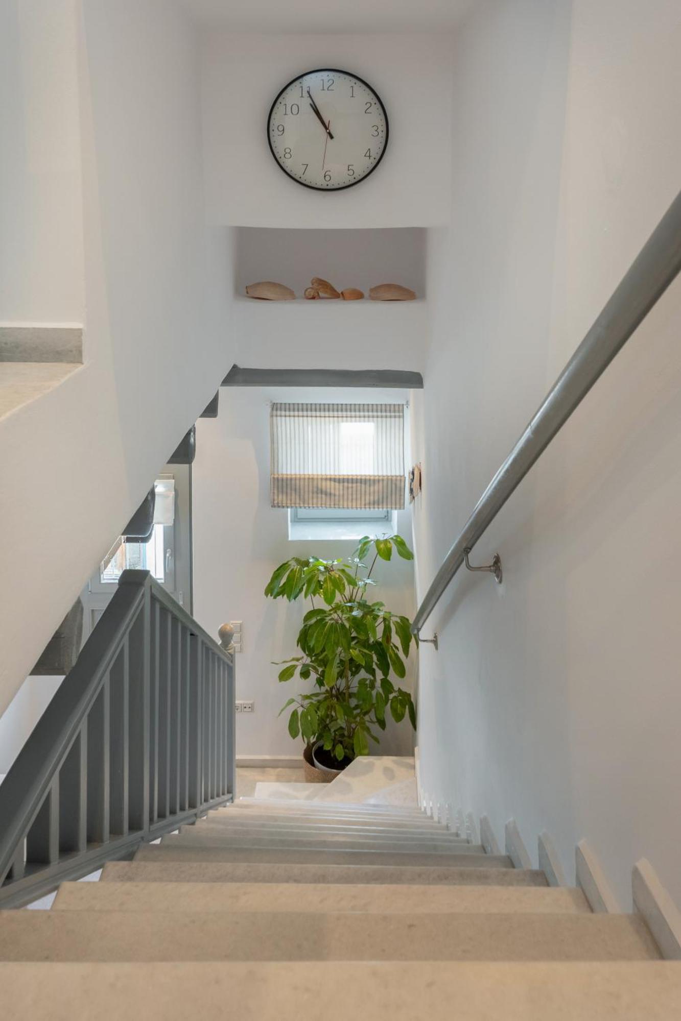 Caper-2 Bedroom Traditional Home With Amazing View Náousa Eksteriør billede